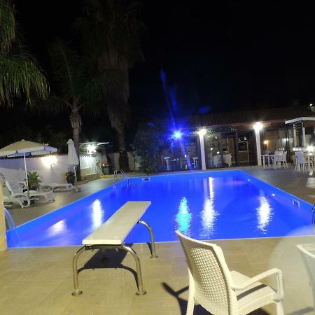 All'Ombra Del Noce B&B Catona Di Reggio Calabria Buitenkant foto