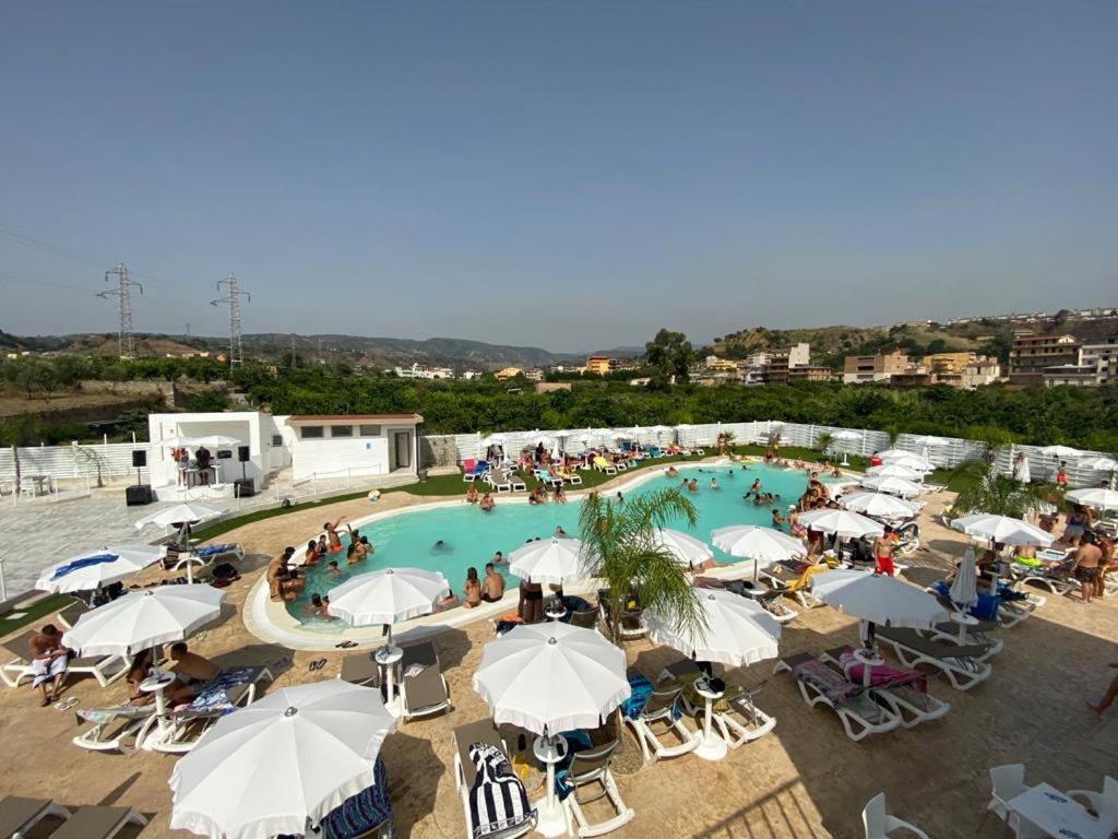 All'Ombra Del Noce B&B Catona Di Reggio Calabria Buitenkant foto
