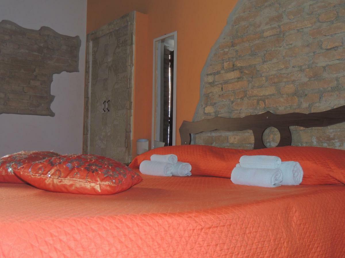 All'Ombra Del Noce B&B Catona Di Reggio Calabria Buitenkant foto