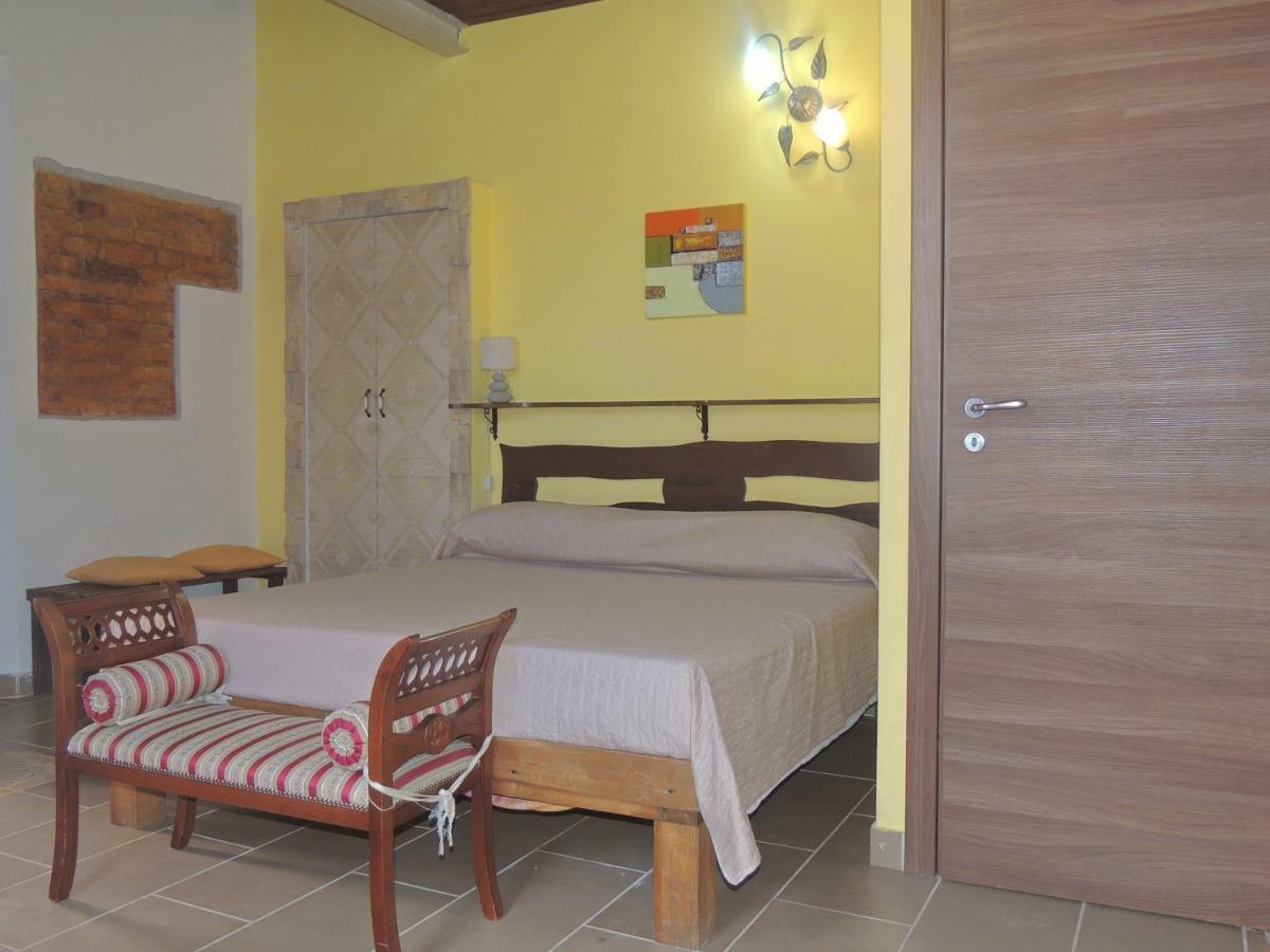 All'Ombra Del Noce B&B Catona Di Reggio Calabria Buitenkant foto
